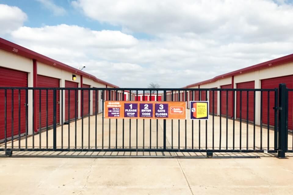 Public Storage  3745 NW 166th St in Edmond, OK