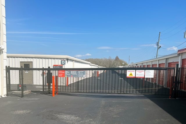 Public Storage  2262 US Highway 19 in Holiday, FL