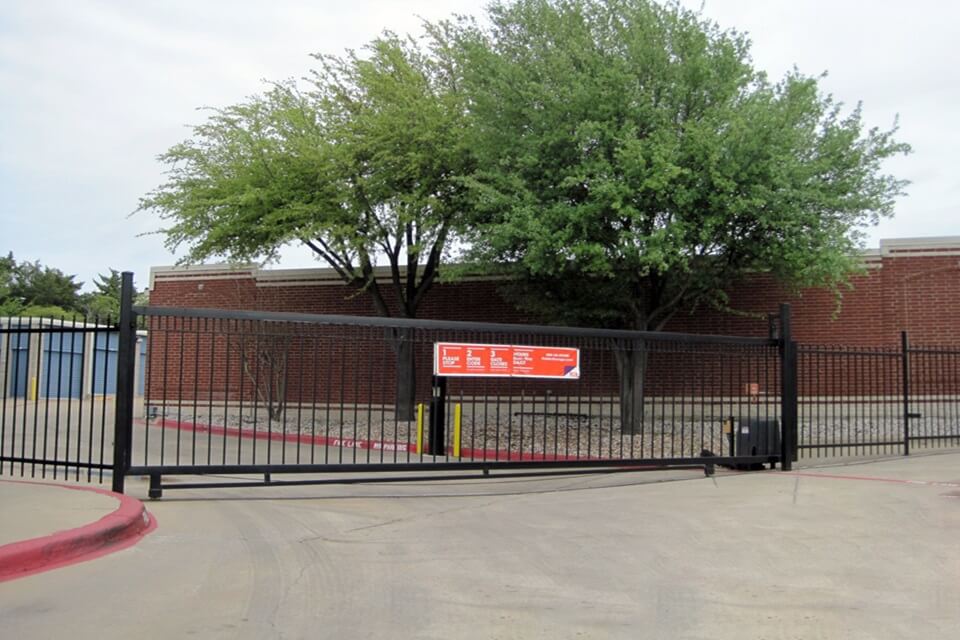 Public Storage  660 Justin Road in Rockwall, TX