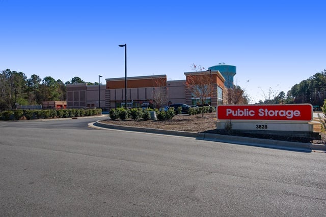 20 x 10 Public Storage: Self Storage Unit in Cary, North Carolina