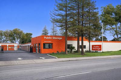 Public Storage