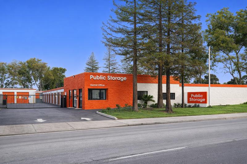 Public Storage