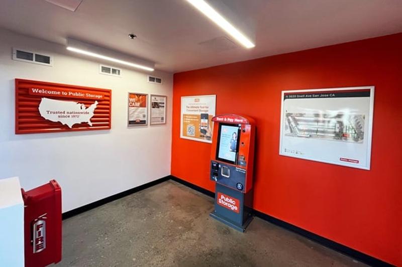 Public Storage
