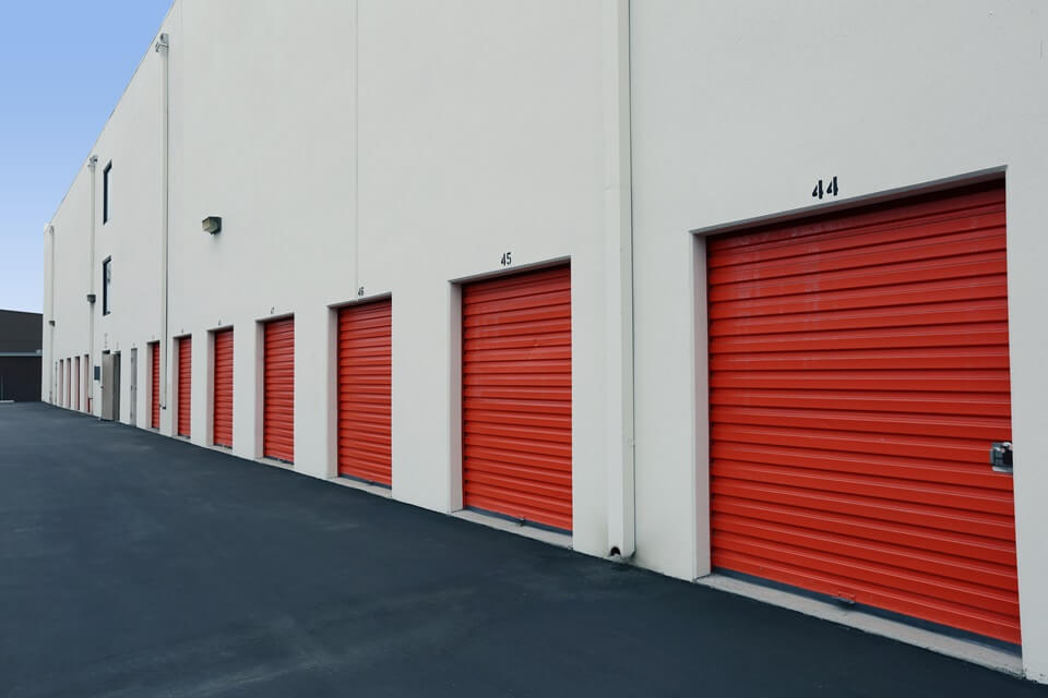 Los Alamitos CA Self Storage Units Near 3752 Cerritos Ave Public   Property 273 2 