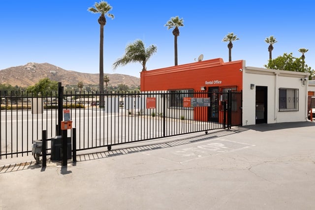 Public Storage  6379 Mission Blvd in Jurupa Valley, CA