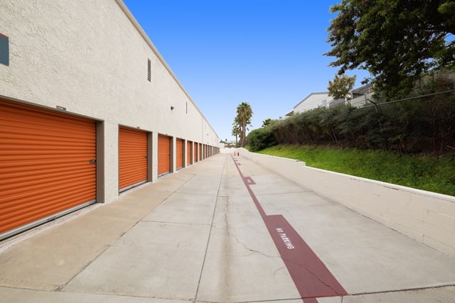 20×10 Garage in La Habra, CA 760 South Beach Blvd La Habra, California 2