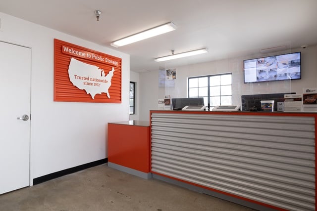 Property 296 image number 2