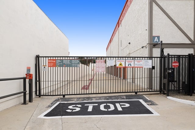 Public Storage  760 South Beach Blvd in Whittier, CA