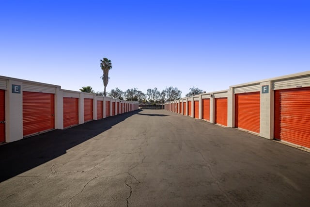 30×10 Garage in Whittier, CA near 8341 Villaverde Dr 2