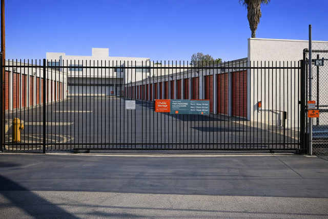 Property 300 image number 3