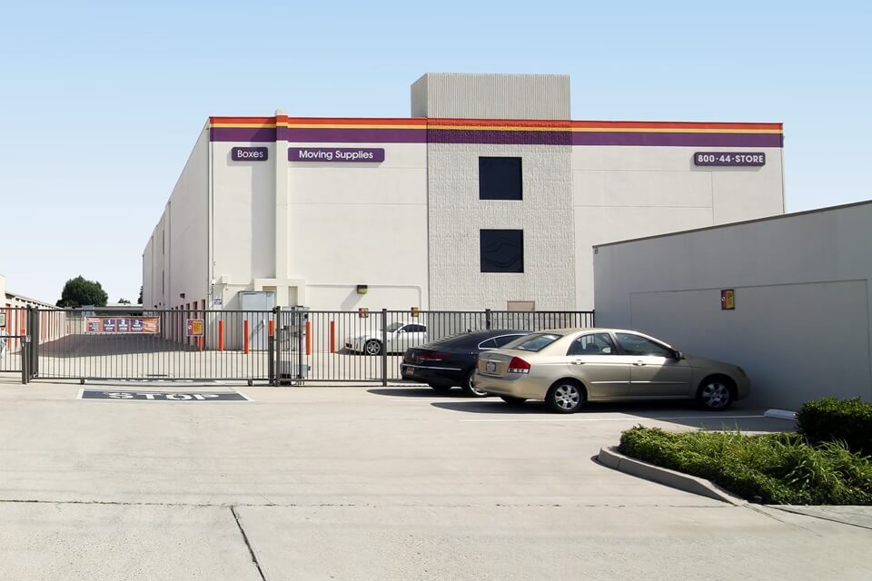 30×10 Self Storage Unit in Artesia, CA 11635 Artesia Blvd Artesia, California