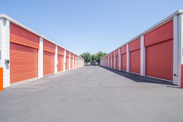 20×10 Self Storage Unit in Pacheco, CA 150 S Buchanan Circle Pacheco, California 2