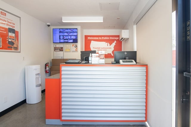 Property 313 image number 2