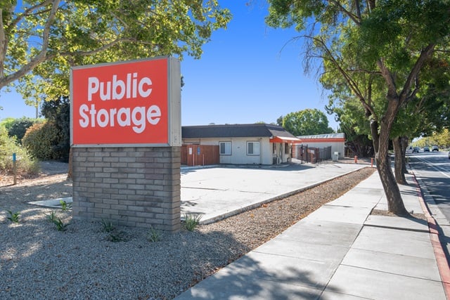 25×10 Self Storage Unit in Pleasanton, CA 2500 Santa Rita Road Pleasanton, California