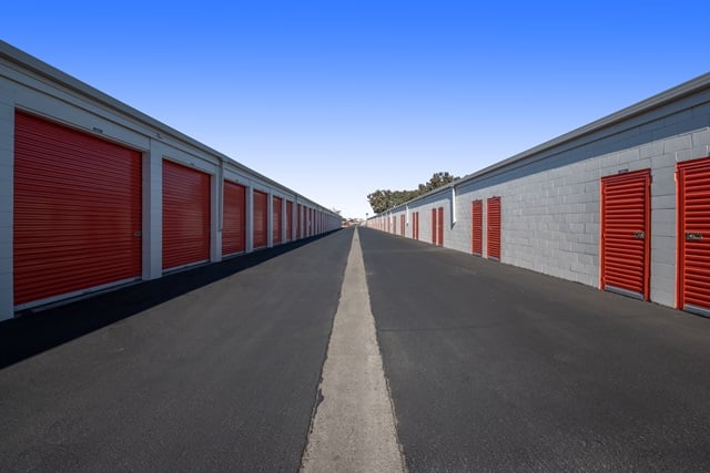 22×10 Self Storage Unit in San Jose, CA 150 Tully Road San Jose, California 2