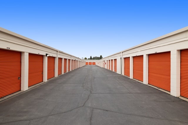 15×10 Self Storage Unit in Pico Rivera, CA 8551 Beverly Blvd Pico Rivera, California 2