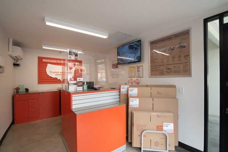 Property 340 image number 2