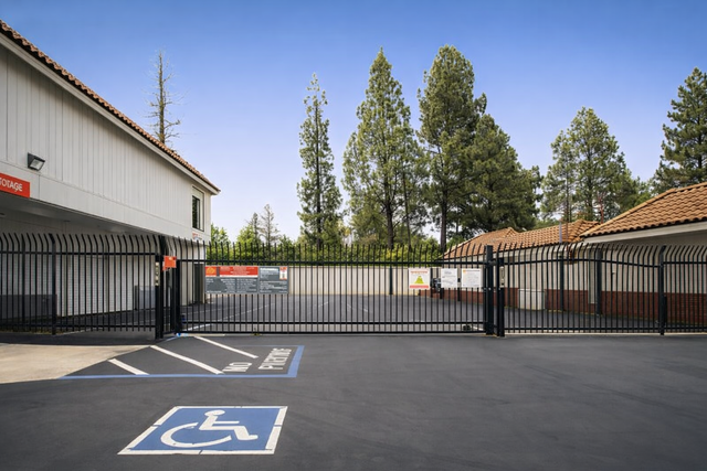 Property 340 image number 3