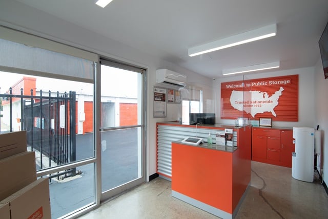 Property 341 image number 2