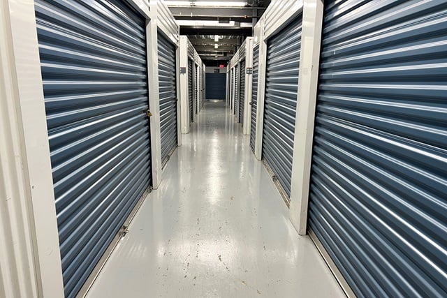 18×9 Parking Lot in Hoover, AL 2940 John Hawkins Pkwy Hoover, Alabama 2
