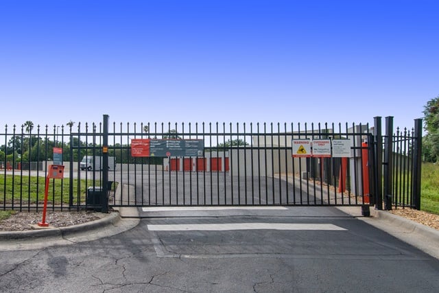 Public Storage  199 Missouri Ave N in Largo, FL