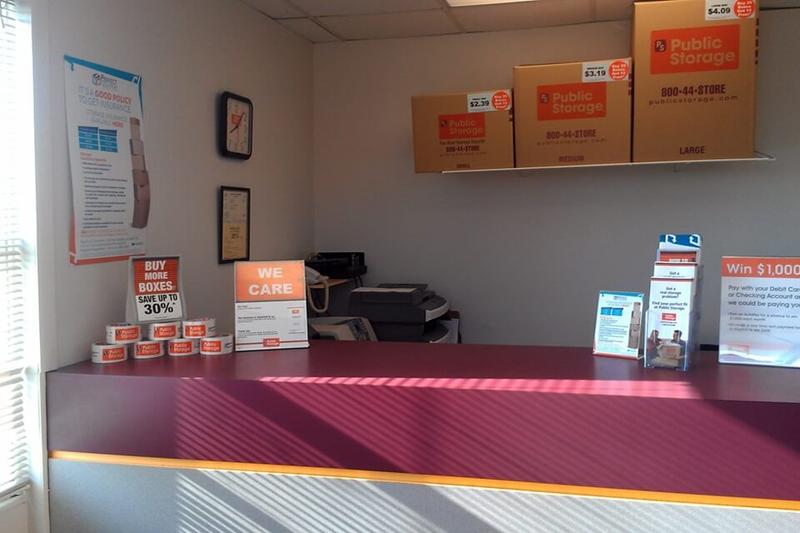 Property 350 image number 2