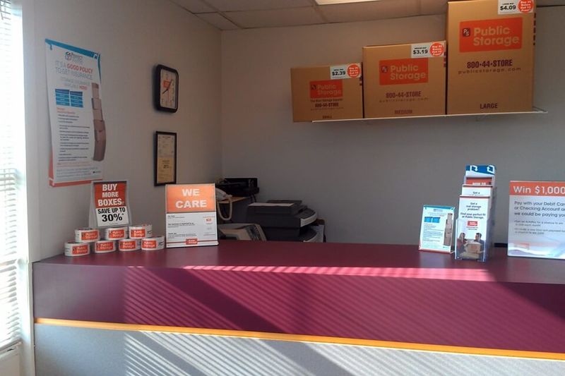 Property 350 image number 2