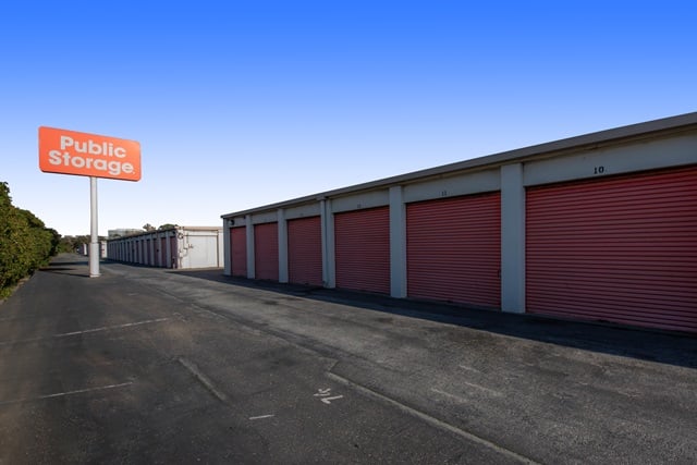 30×10 Garage in South San Francisco, CA 1 Oyster Point Blvd South San Francisco, California 2