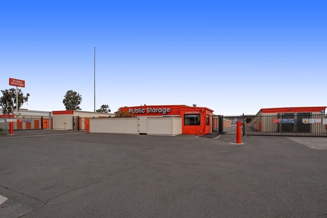 20×10 Self Storage Unit in San Carlos, CA 145 Shoreway Road San Carlos, California