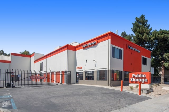 30×10 Self Storage Unit in Mountain View, CA 830 N Rengstorff Ave Mountain View, California