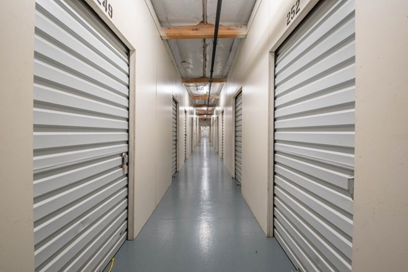 Property 379 image number 1
