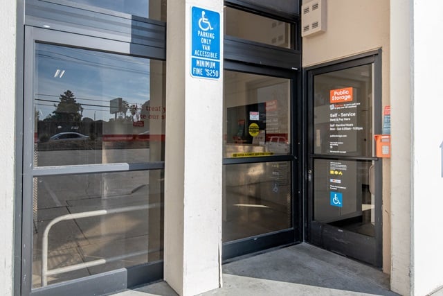 Property 379 image number 3