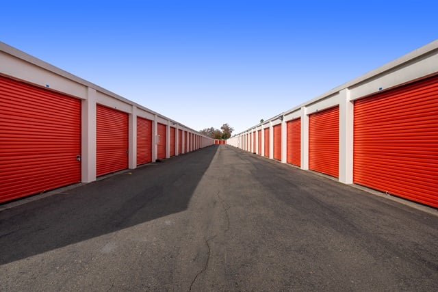 22×10 Parking Lot in San Lorenzo, CA 15951 Hesperian Blvd San Lorenzo, California 2