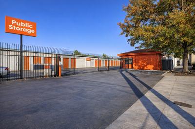 Public Storage
