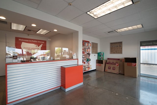 Property 390 image number 2