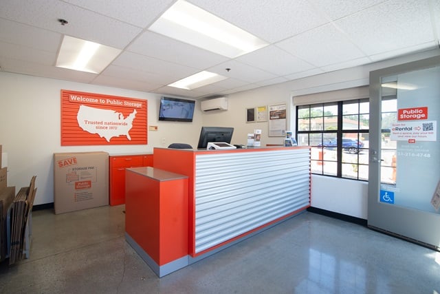 Public Storage in Del Rey Oaks, CA  180 Calle Del Oaks 3