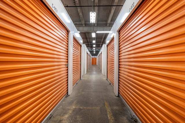 5×5 Self Storage Unit in Pasadena, CA 171 S Arroyo Parkway Pasadena, California 2