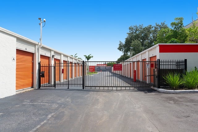 Public Storage  5080 N State Road 7 in Fort Lauderdale, FL