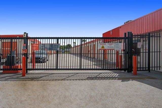 Property 402 image number 3