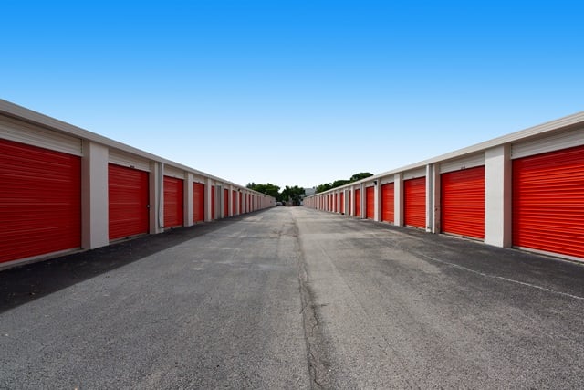 20×10 Public Storage: Parking Lot in Pompano Beach, FL 2250 West Copans Road Pompano Beach, Florida 2