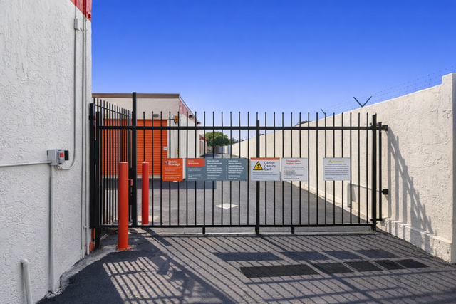 Property 407 image number 3