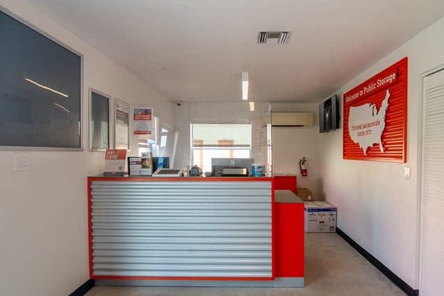 Property 412 image number 2