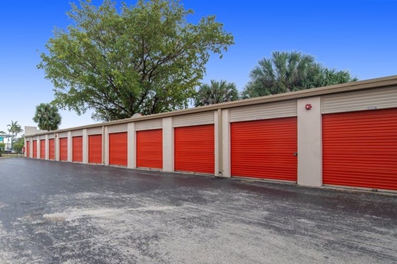 Property 416 image number 1