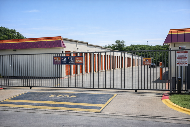 Property 419 image number 3