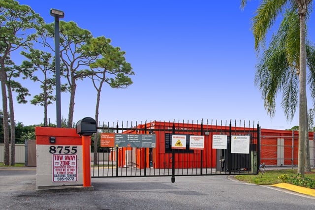 The Golf Capital of the World: Self Storage in Palm Beach Gardens, FL –  List Self Storage