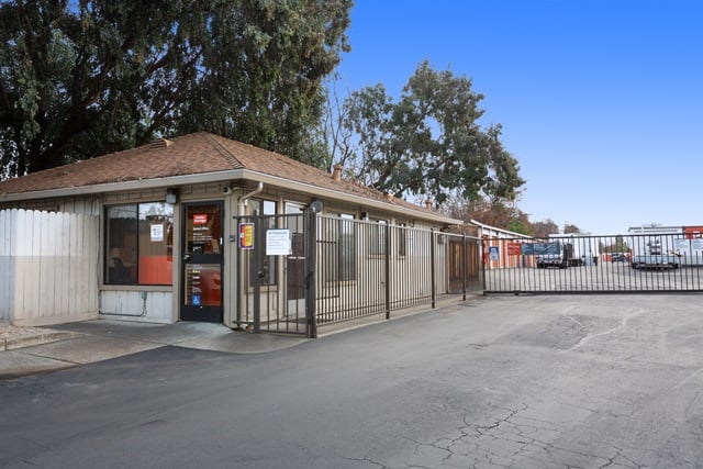 30 x 10 Self Storage Unit in San Jose, California