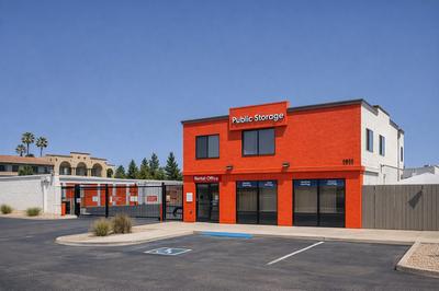 Public Storage