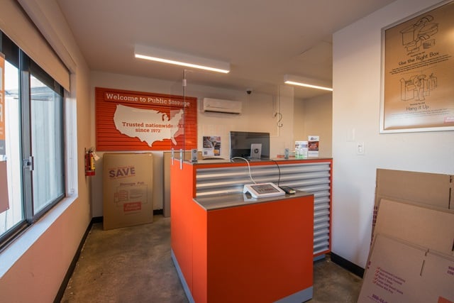 Property 451 image number 2