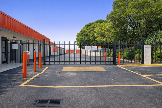 Property 471 image number 3