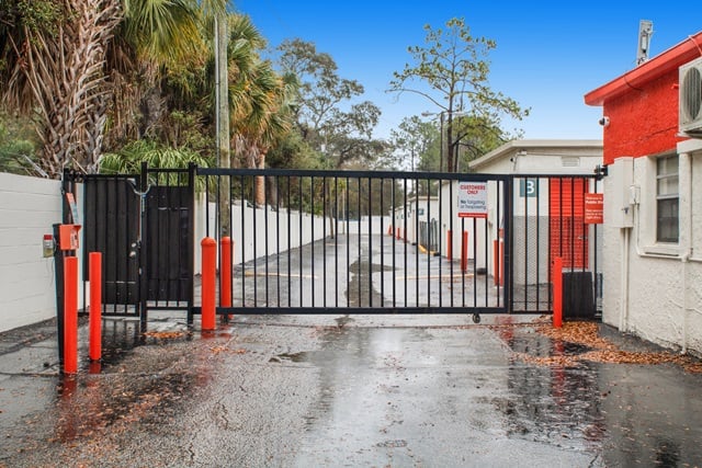 Public Storage  13611 N 15th Street in Tampa, FL